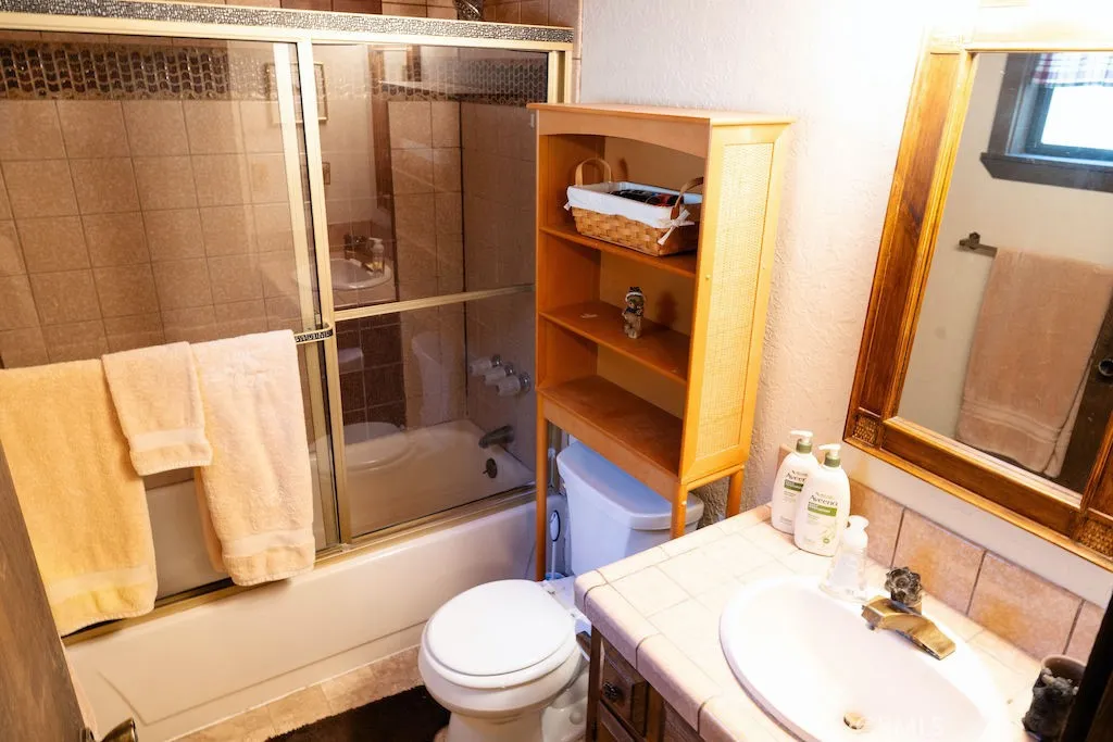 961 Villa Grove Avenue, Big Bear, California 92314 home-pic-10
