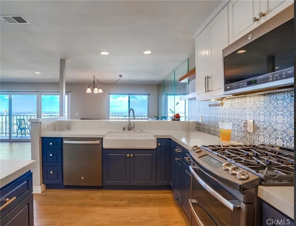 2700 E Panorama Drive 208, Signal Hill, California 90755 home-pic-7