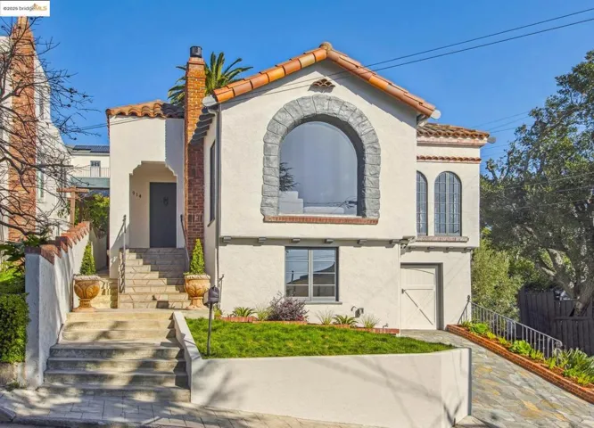 914 Glendome Cir, Oakland, California 94602