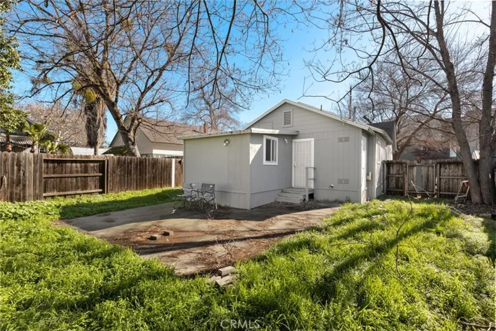 1026 W 5th Street W, Chico, California 95928