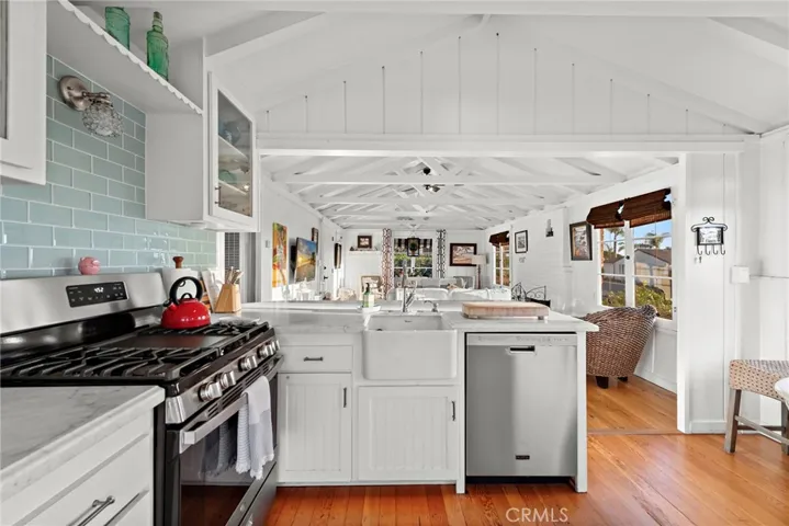 614 Thalia Street, Laguna Beach, California 92651
