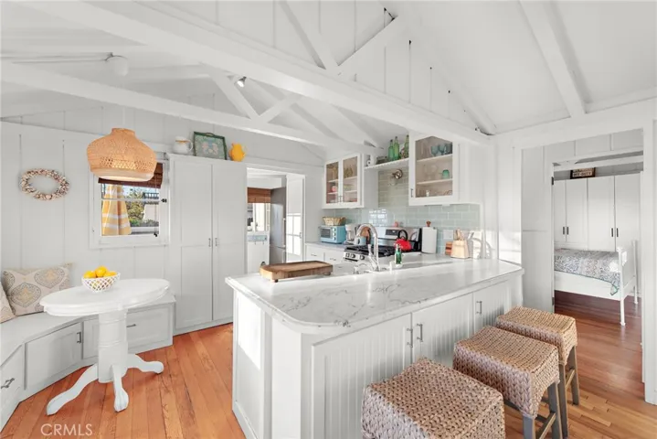 614 Thalia Street, Laguna Beach, California 92651