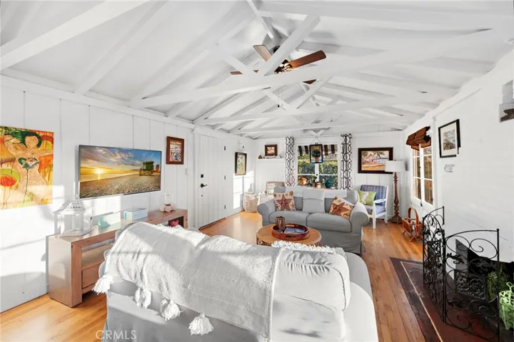 614 Thalia Street, Laguna Beach, California 92651