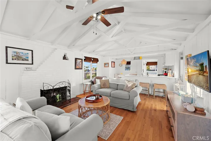 614 Thalia Street, Laguna Beach, California 92651