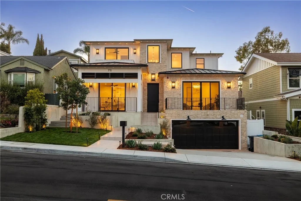 711 N Dianthus Street, Manhattan Beach, California 90266, 6 Bedrooms Bedrooms, ,8 BathroomsBathrooms,Residential,For Sale,Dianthus,SB25029940