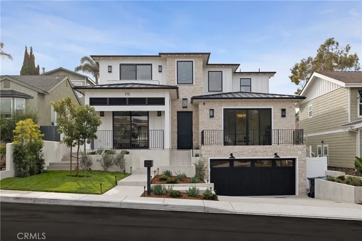 711 N Dianthus Street, Manhattan Beach, California 90266