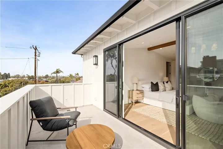 711 N Dianthus Street, Manhattan Beach, California 90266