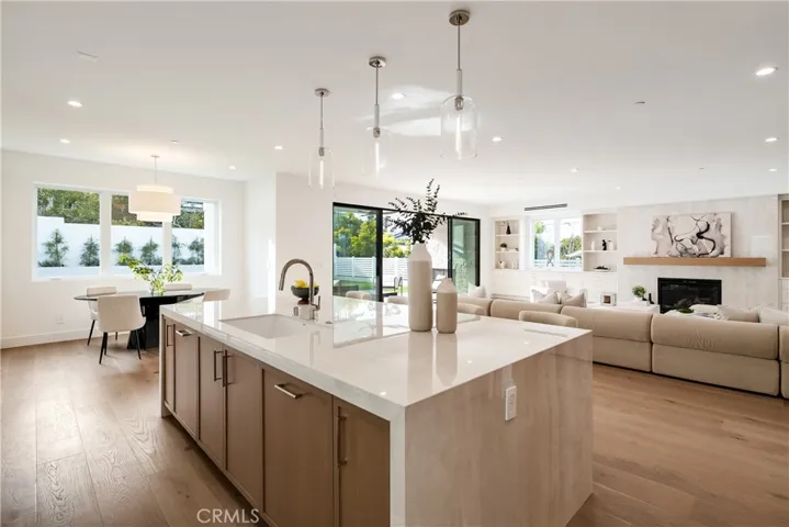 711 N Dianthus Street, Manhattan Beach, California 90266