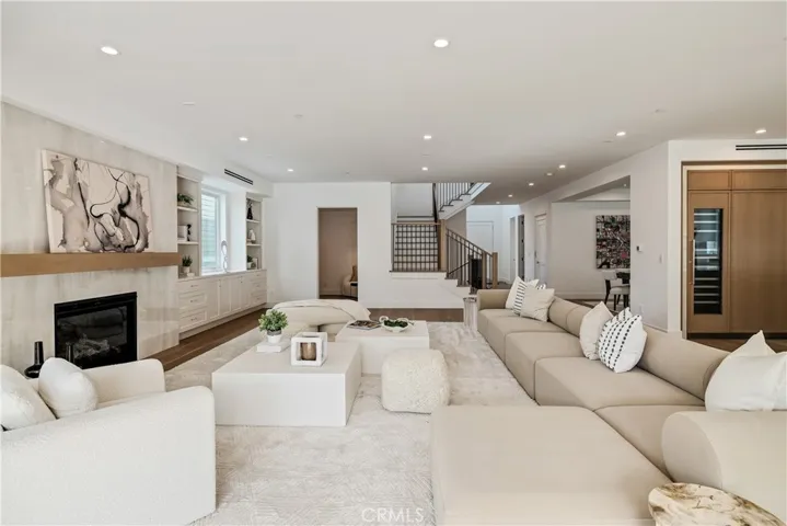 711 N Dianthus Street, Manhattan Beach, California 90266