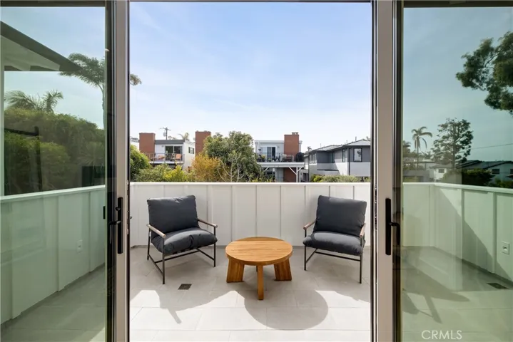 711 N Dianthus Street, Manhattan Beach, California 90266