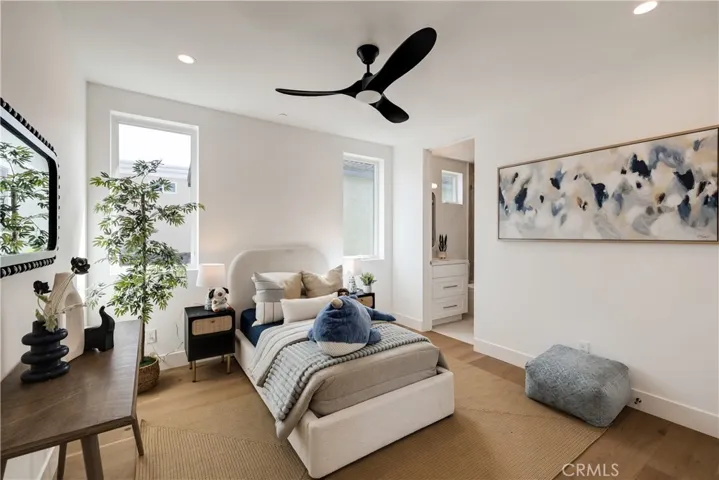 711 N Dianthus Street, Manhattan Beach, California 90266