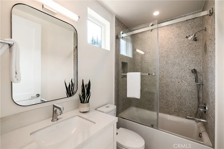 711 N Dianthus Street, Manhattan Beach, California 90266