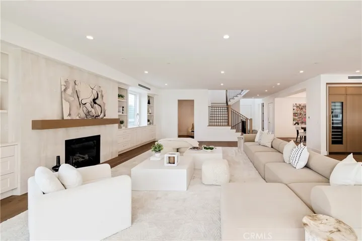711 N Dianthus Street, Manhattan Beach, California 90266