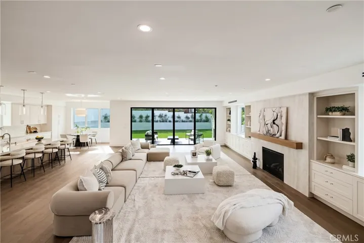 711 N Dianthus Street, Manhattan Beach, California 90266