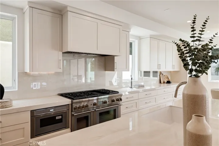 711 N Dianthus Street, Manhattan Beach, California 90266