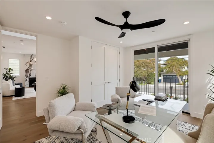 711 N Dianthus Street, Manhattan Beach, California 90266