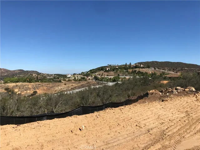 37711 Via Calorin, view from lot.