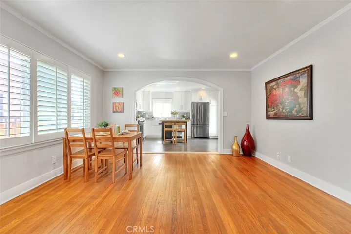 1888 E Villa Street, Pasadena, California 91107