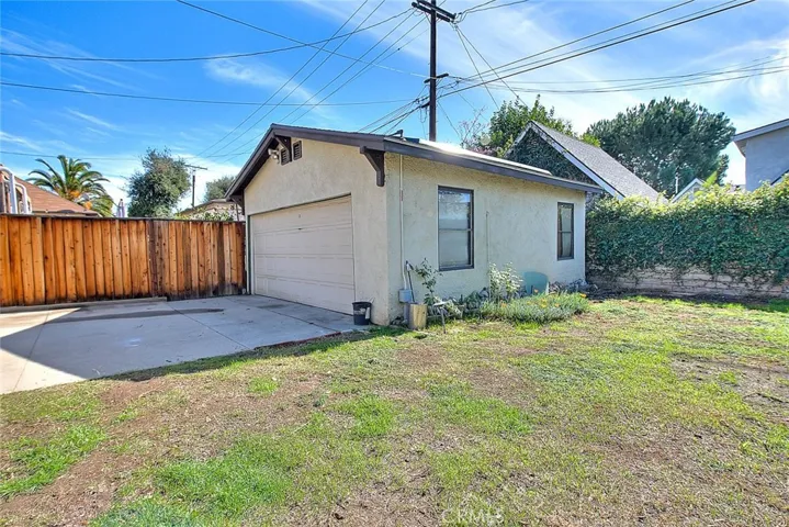 1888 E Villa Street, Pasadena, California 91107