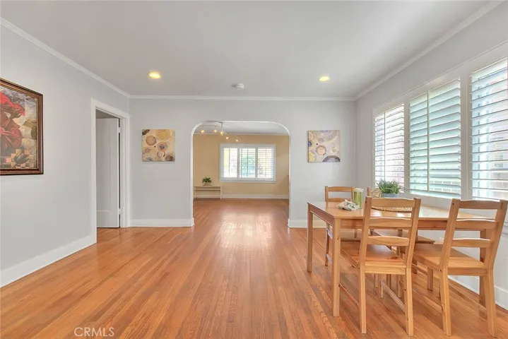 1888 E Villa Street, Pasadena, California 91107