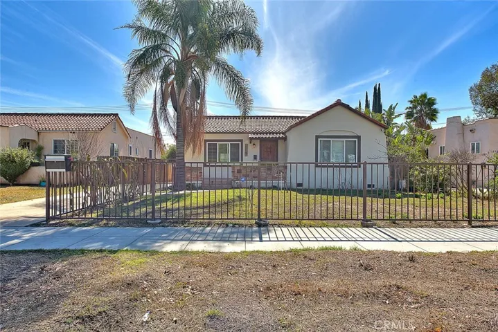 1888 E Villa Street, Pasadena, California 91107