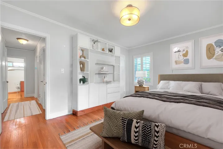 1888 E Villa Street, Pasadena, California 91107