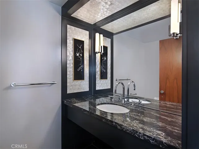 Powder room