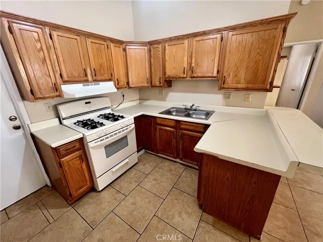 6947 Star Dune Avenue, 29 Palms, California 92277