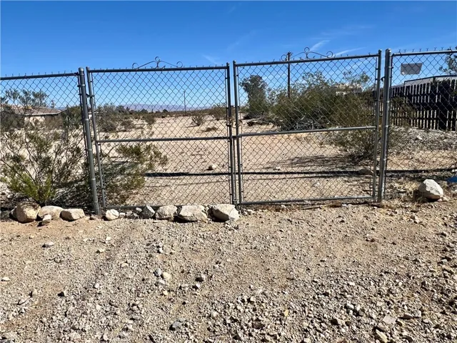 6947 Star Dune Avenue, 29 Palms, California 92277