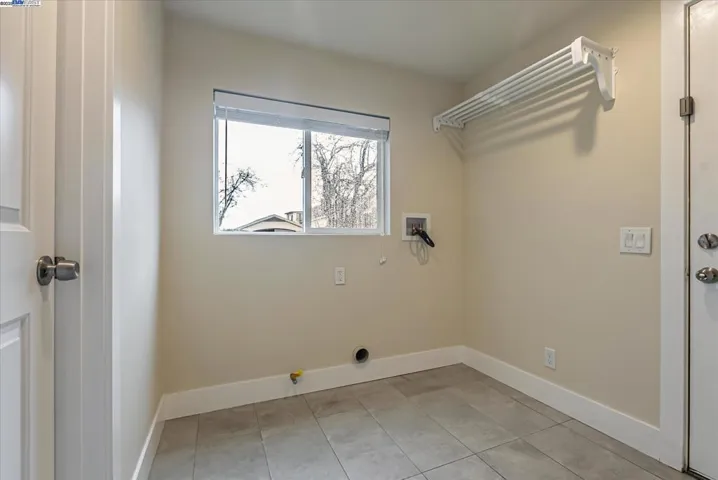 2219 E 27th St, Oakland, California 94606