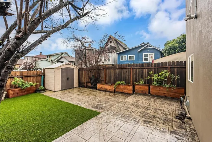 2219 E 27th St, Oakland, California 94606