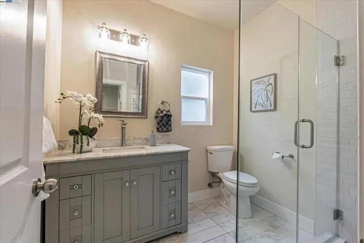 2219 E 27th St, Oakland, California 94606