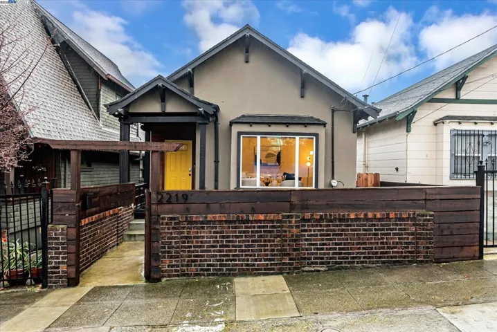 2219 E 27th St, Oakland, California 94606