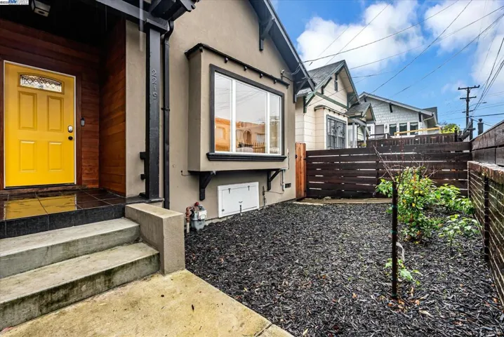 2219 E 27th St, Oakland, California 94606
