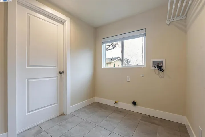 2219 E 27th St, Oakland, California 94606