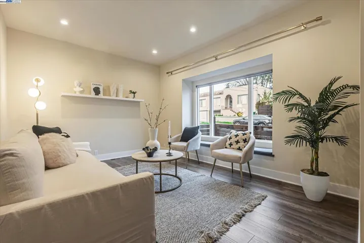 2219 E 27th St, Oakland, California 94606