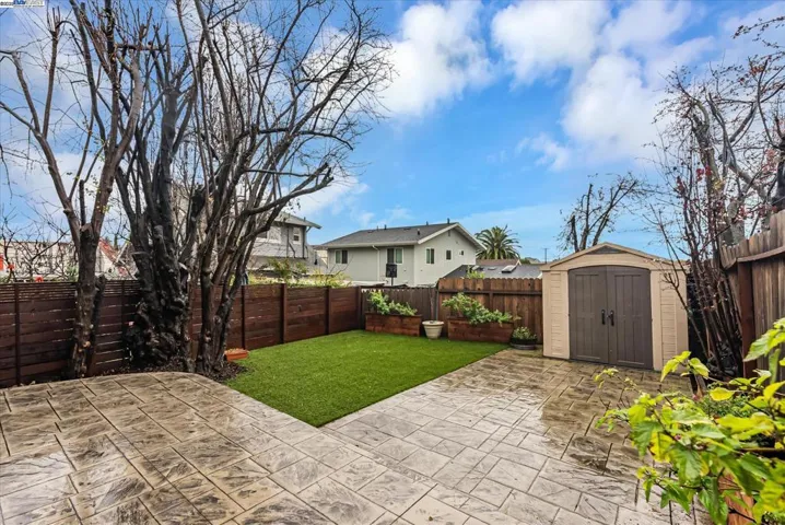 2219 E 27th St, Oakland, California 94606