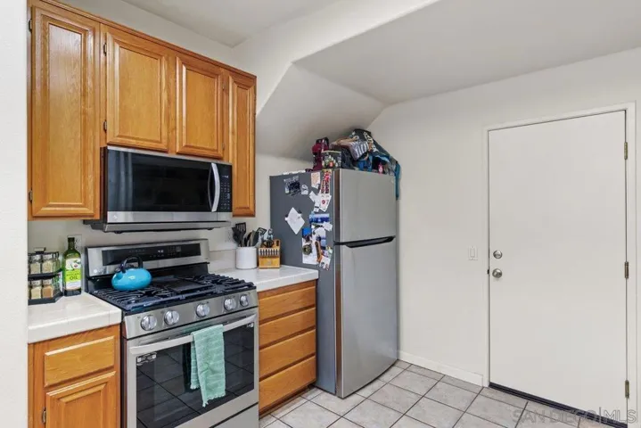 9607 W Canyon Ter 2, San Diego, California 92123