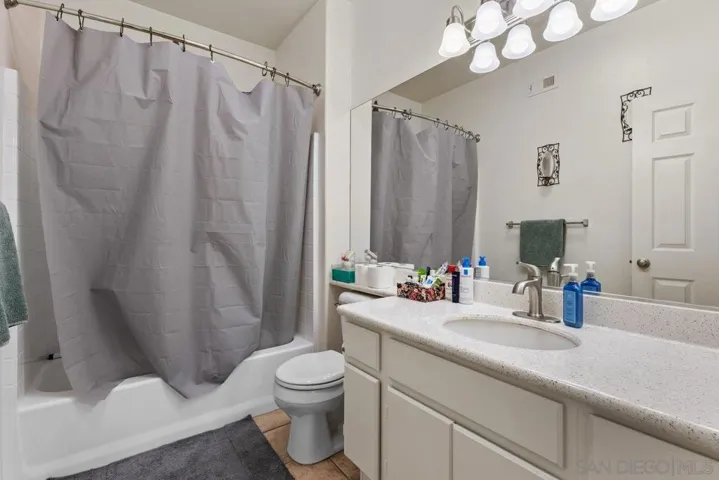 9607 W Canyon Ter 2, San Diego, California 92123