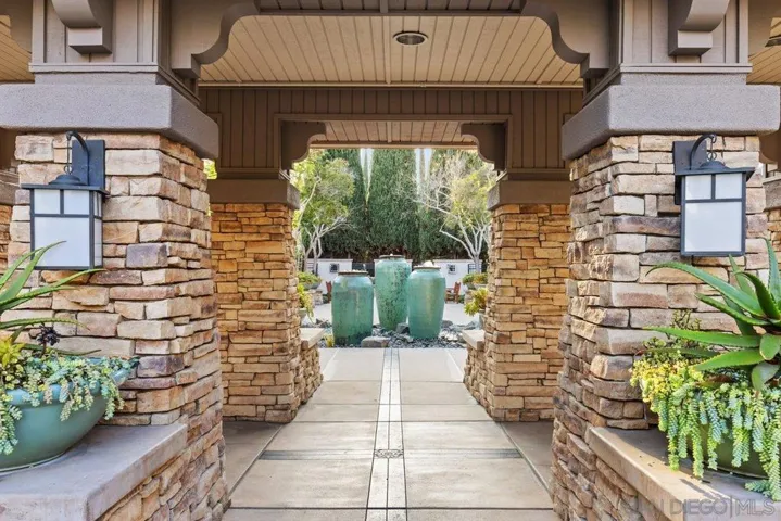 9607 W Canyon Ter 2, San Diego, California 92123