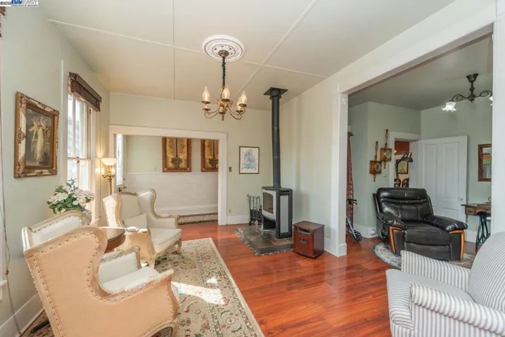65 Court St., Weaverville, California 96093