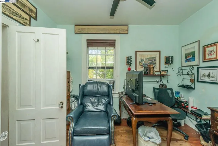 65 Court St., Weaverville, California 96093