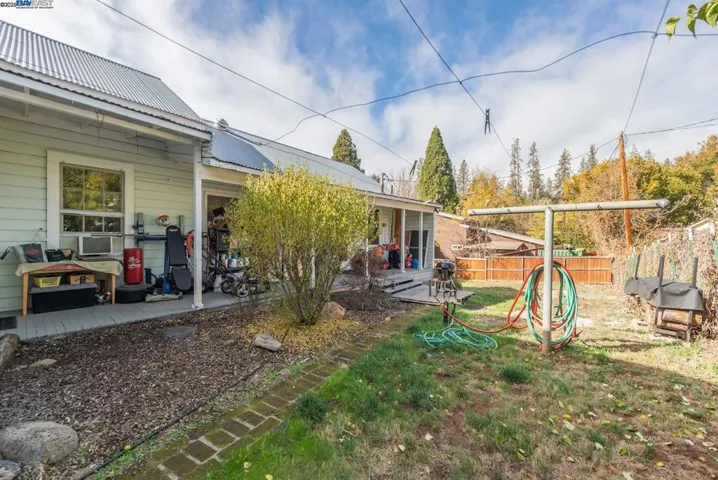 65 Court St., Weaverville, California 96093