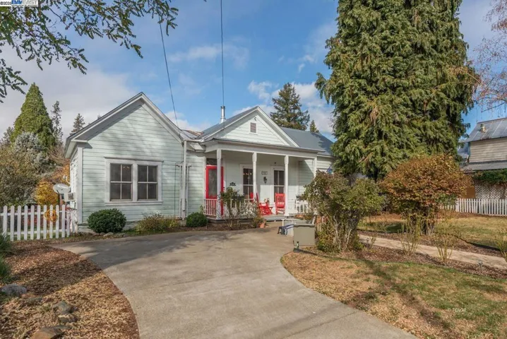 65 Court St., Weaverville, California 96093