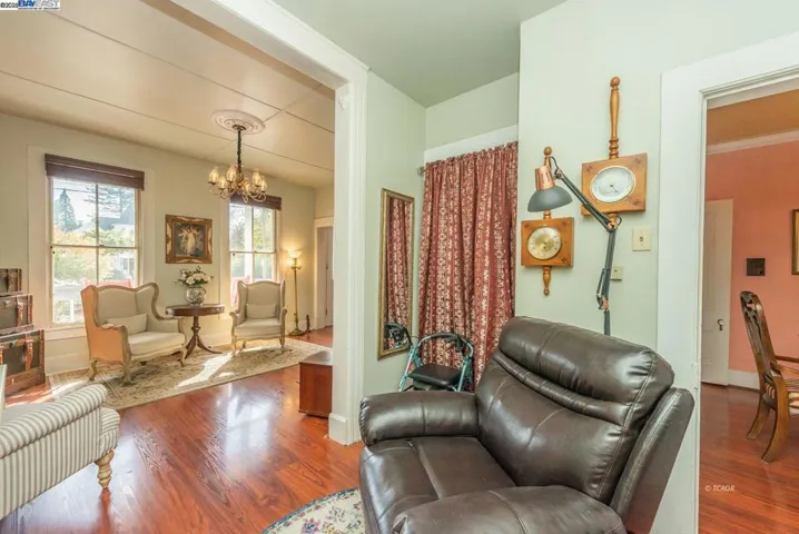 65 Court St., Weaverville, California 96093
