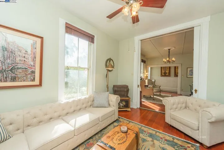 65 Court St., Weaverville, California 96093