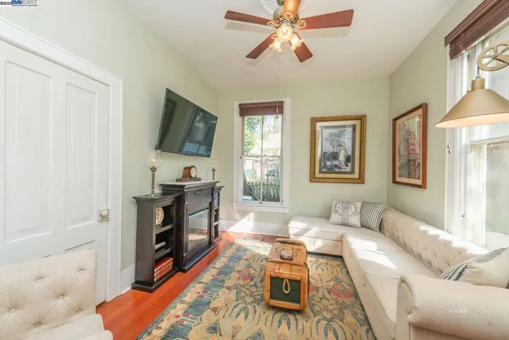 65 Court St., Weaverville, California 96093