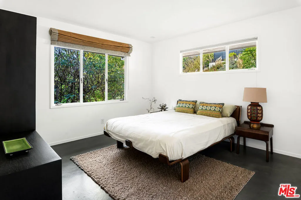 9410 Eden Drive, Beverly Hills, California 90210 home-pic-33