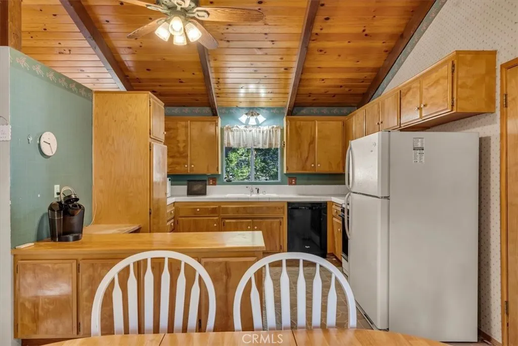 1627 Barbara Street, Wrightwood, California 92397 home-pic-9