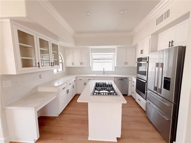 1321 W Bay Avenue, Newport Beach, California 92661